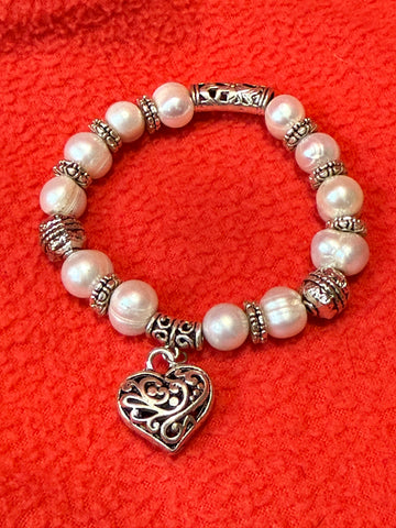 Heart Pearl Stretch Bracelet