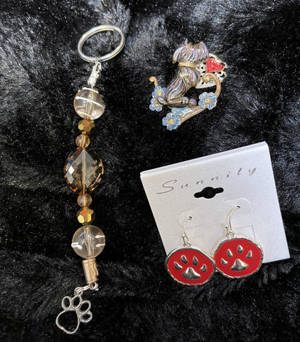 “Paw Beaded Keychain, Doggie Pin & Paw Earrings” Set